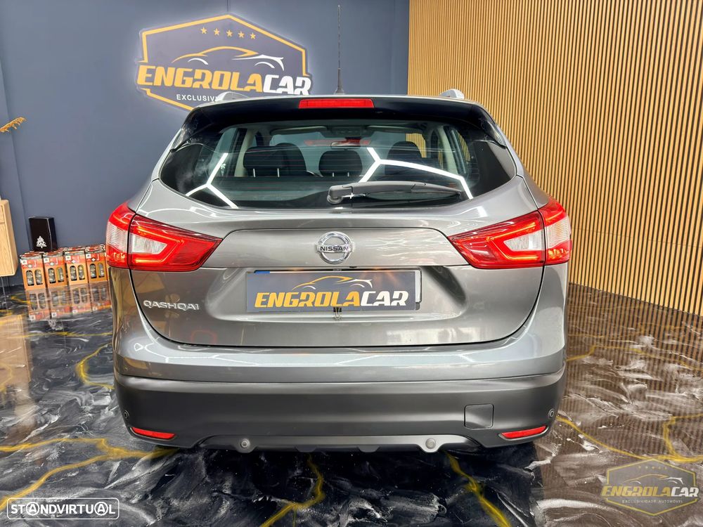 Nissan Qashqai 1.5 dCi N-Connecta RS+PS - 10
