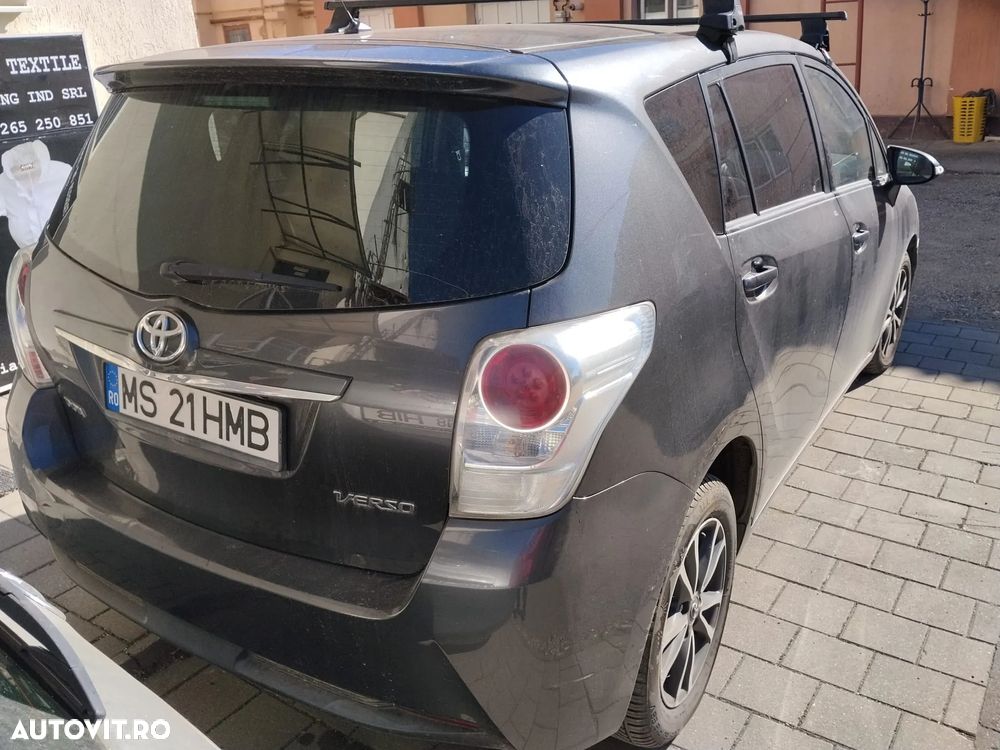 Toyota Verso - 3