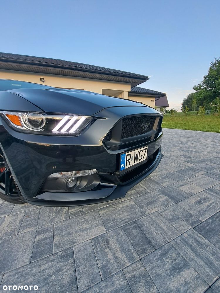 Ford Mustang - 8