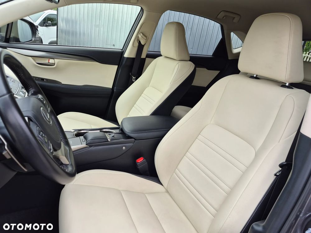 Lexus NX 300 F Impression AWD - 19