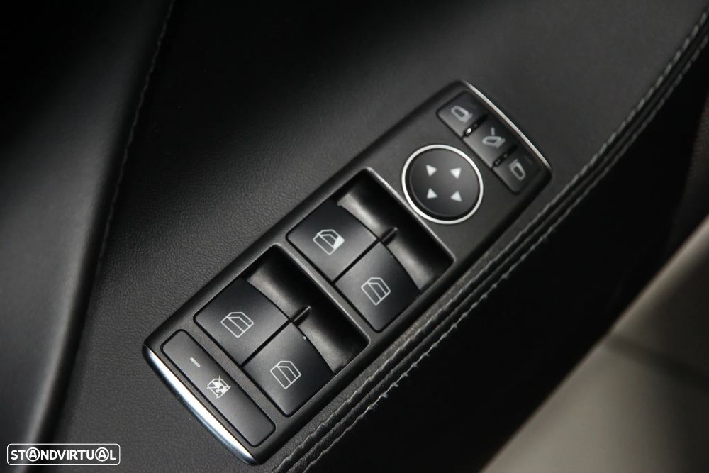 Tesla Model S 85 - 12