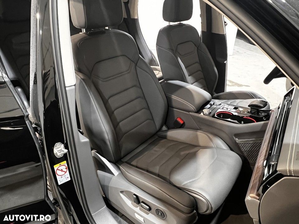 Volkswagen Touareg - 9