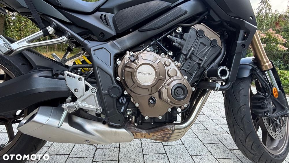 Honda CB - 10