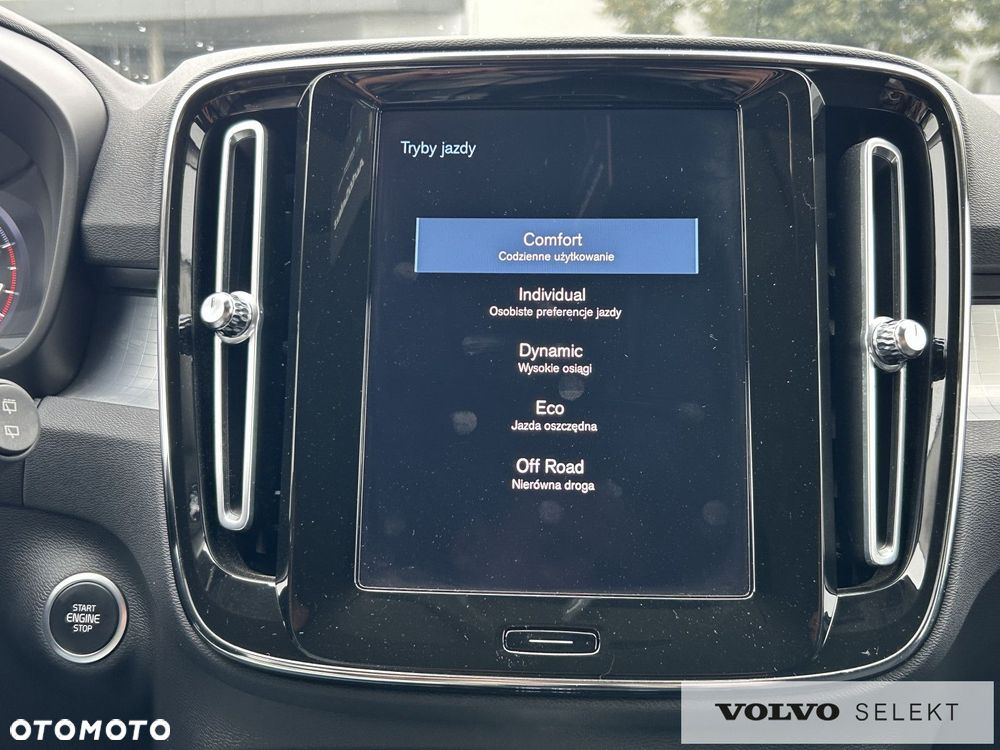 Volvo XC 40 - 18