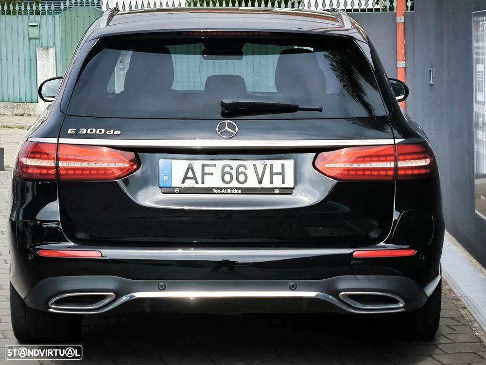 Mercedes-Benz E 300 de AMG Line - 14