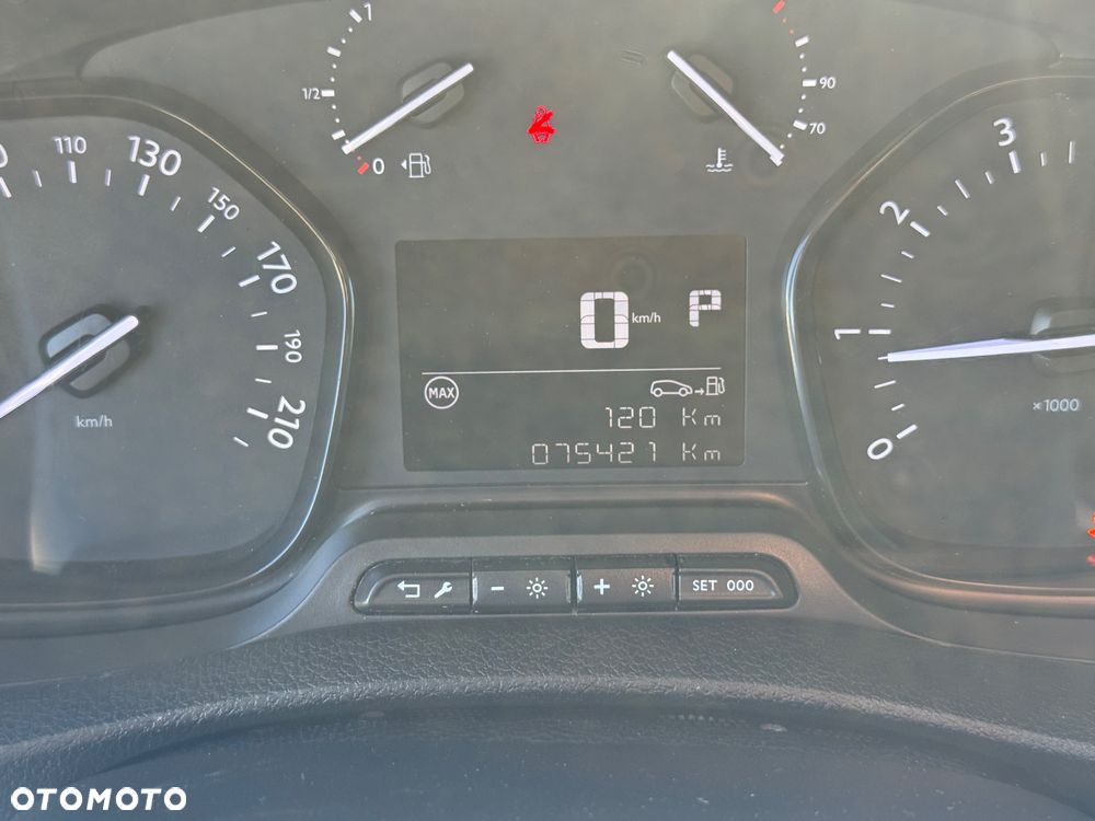 Peugeot Expert Kombi Standard 2,8t EAT8 - 27