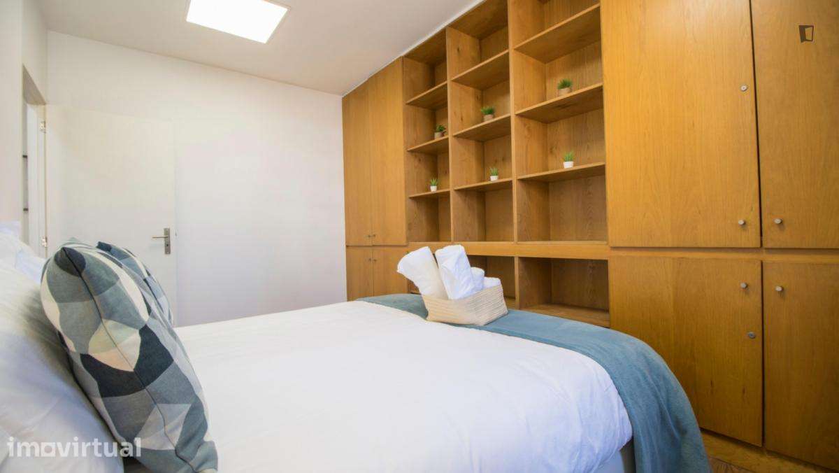 Quarto - localizado em Massarelos Porto - Grande imagem: 3/9