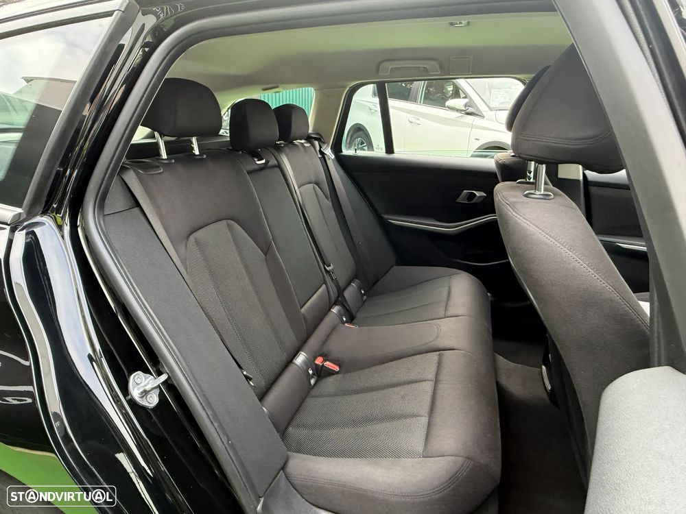 BMW 318 d Touring Advantage - 20