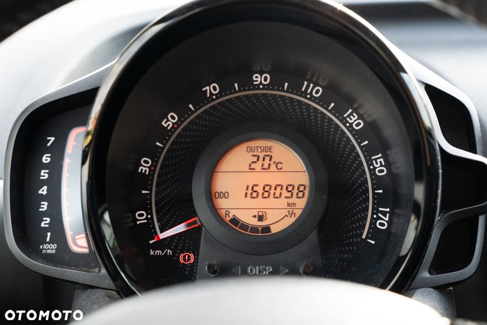 Toyota Aygo x-play - 18