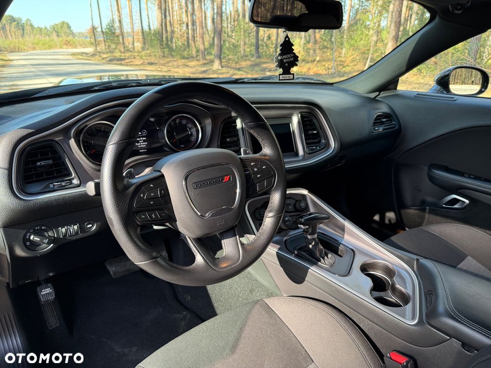 Dodge Challenger 5.7 R/T - 14