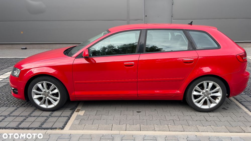 Audi A3 Sportback 1.6 TDI DPF S line Sportpaket - 5
