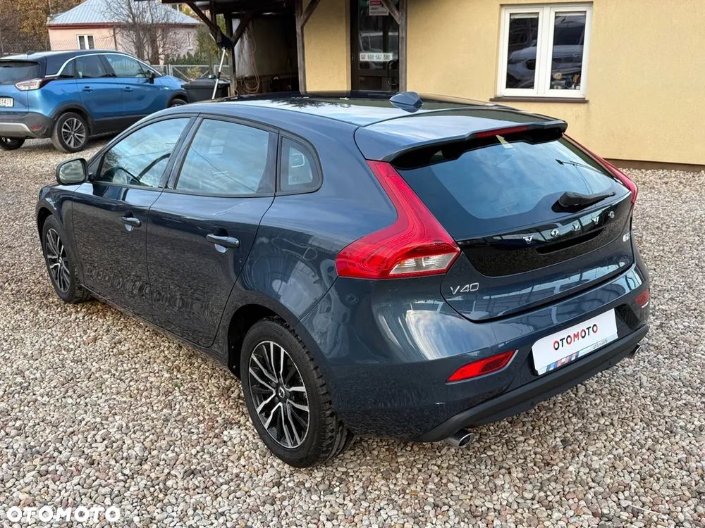 Volvo V40 D2 Drive-E Momentum - 13