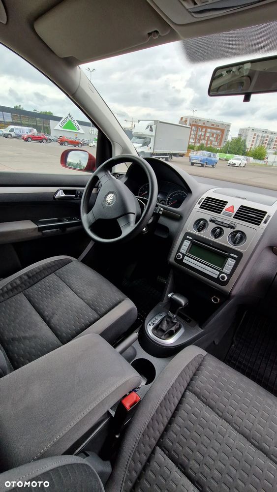 Volkswagen Touran 1.4 TSI Trendline DSG - 11