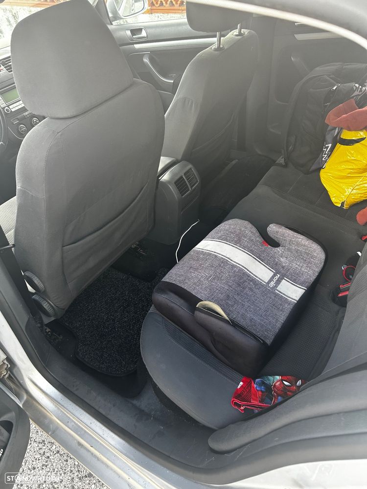 VW Jetta 1.9 TDi Confortline - 5