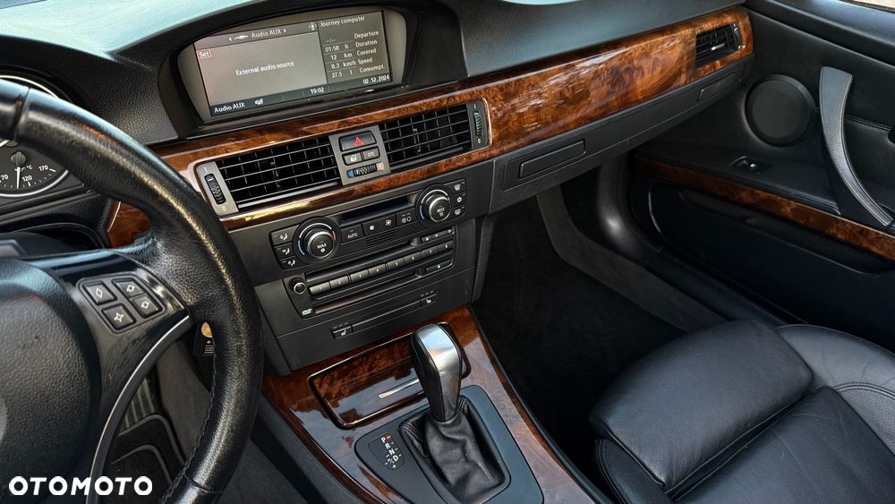 BMW Seria 3 325i Cabrio - 14