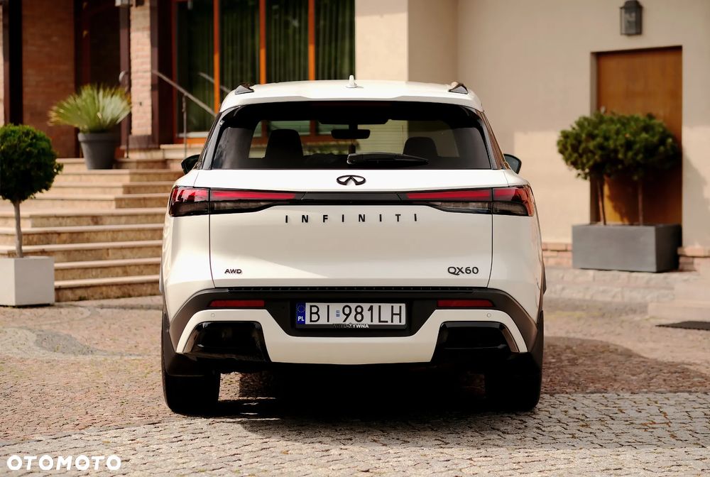 Infiniti QX60 - 11