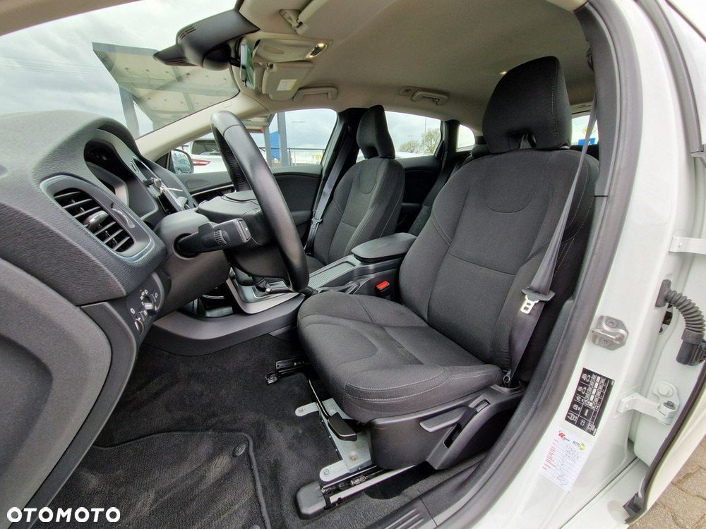 Volvo V40 D2 Drive-E Kinetic - 18