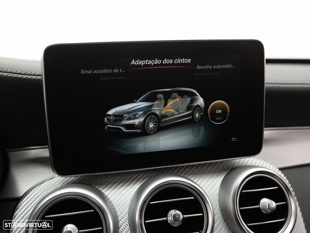 Mercedes-Benz C 63 AMG S - 51