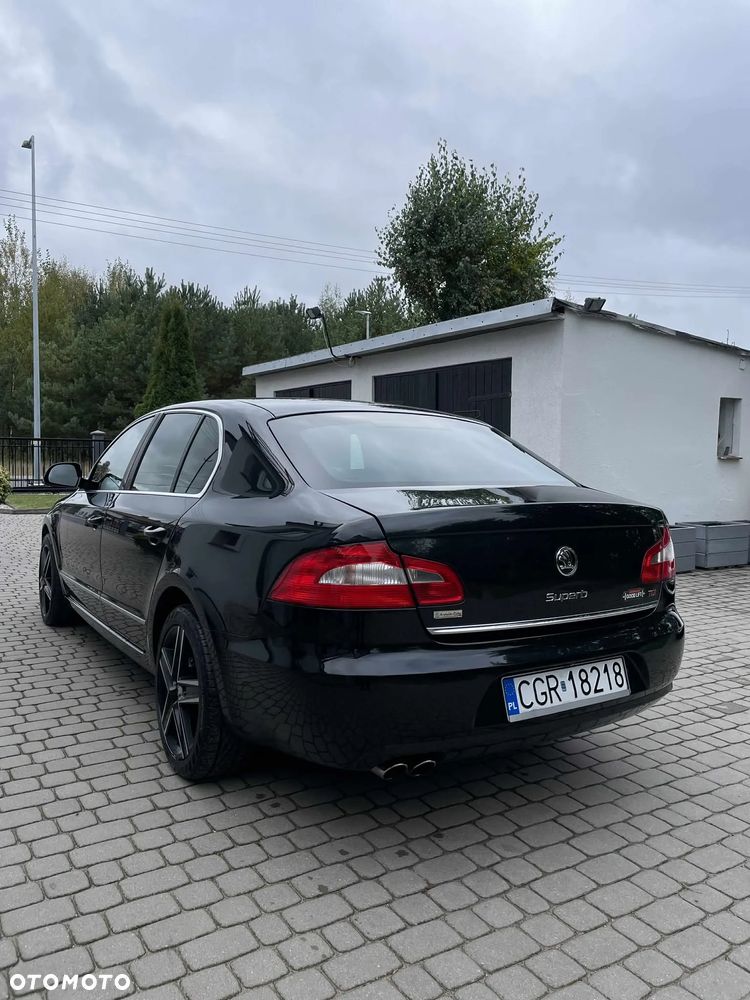 Skoda Superb 2.0 TDI Elegance - 2
