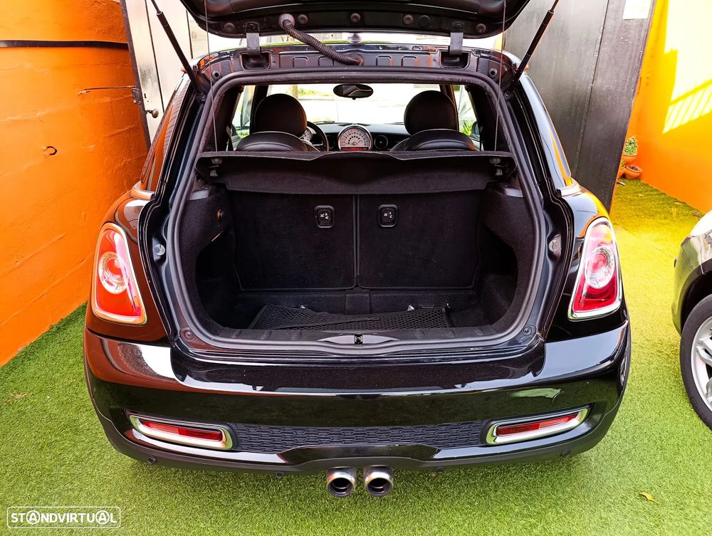 MINI 3 Portas Cooper S - 16