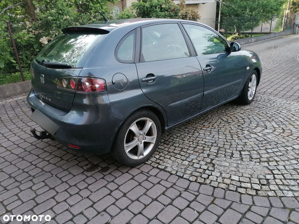 Seat Ibiza 1.4 16V Stylance - 4