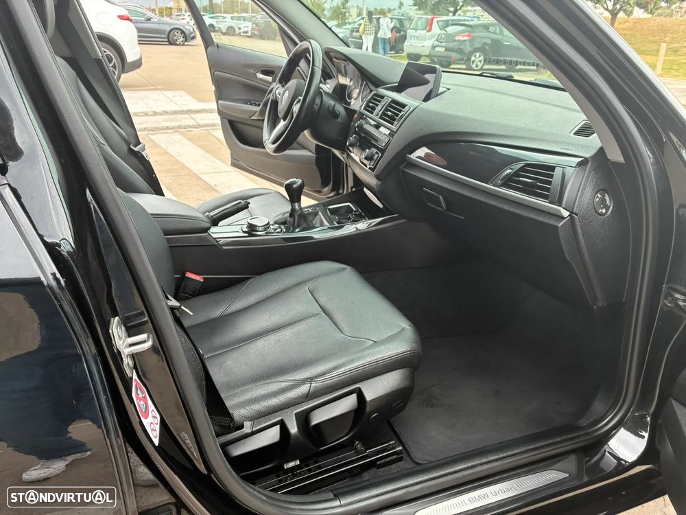 BMW 118 d Pack M - 12