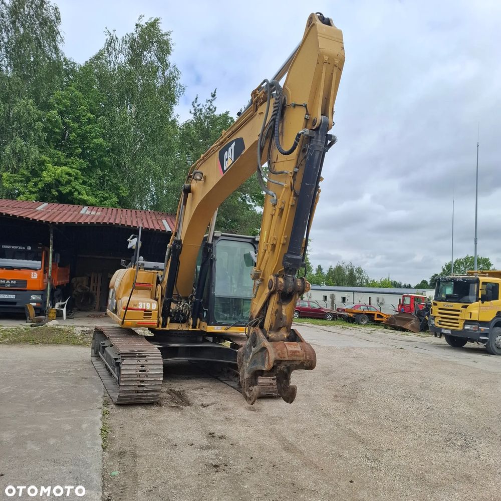 Caterpillar 319D - 6