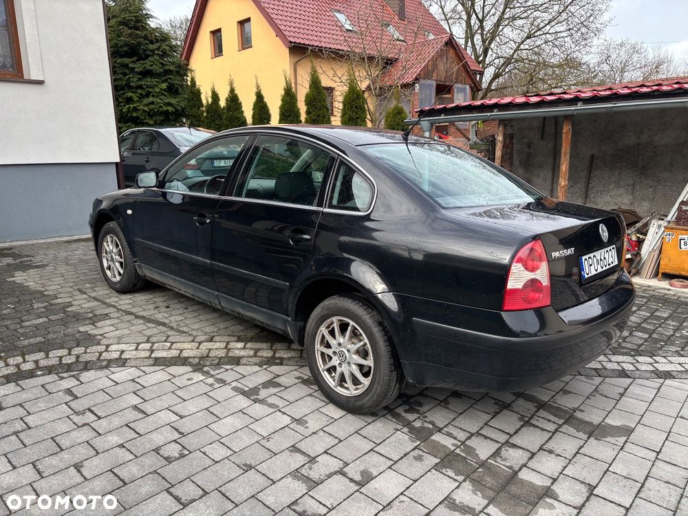 Volkswagen Passat 1.6 Trendline - 6