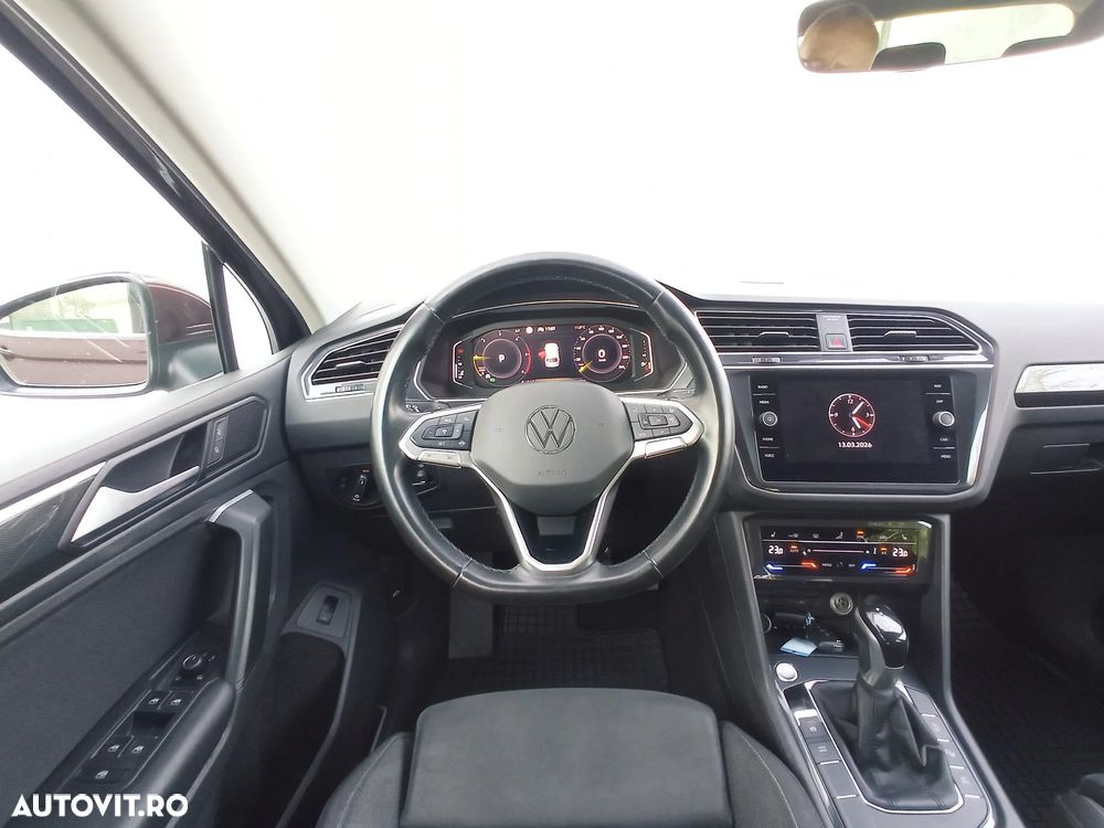 Volkswagen Tiguan 2.0 TDI 4Mot DSG Elegance - 14