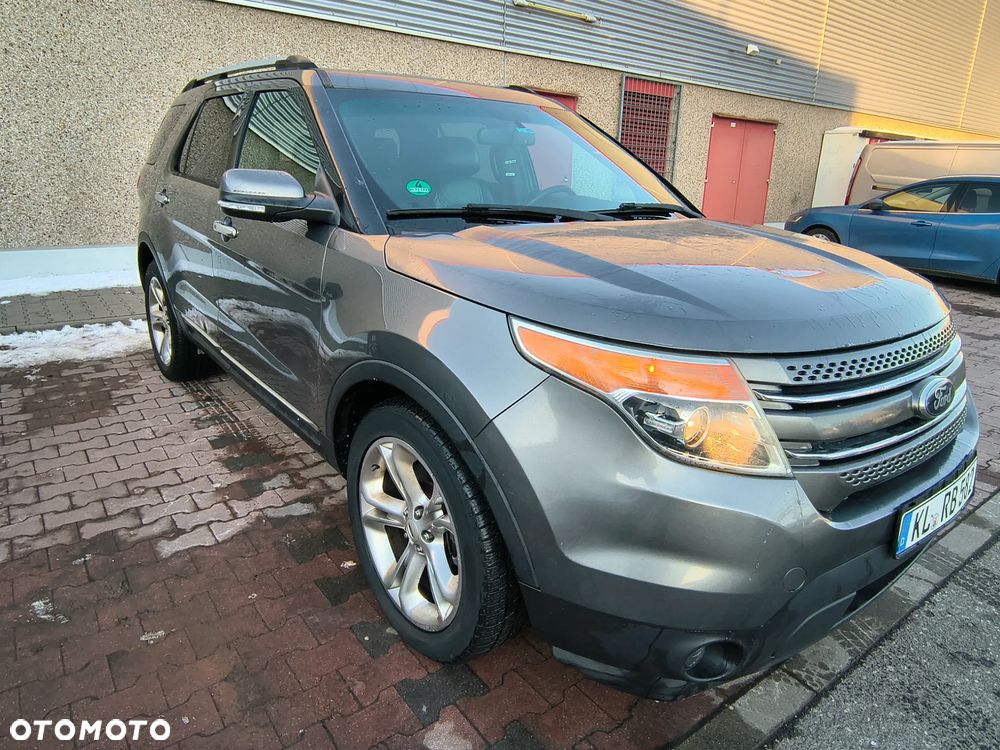 Ford Explorer - 2