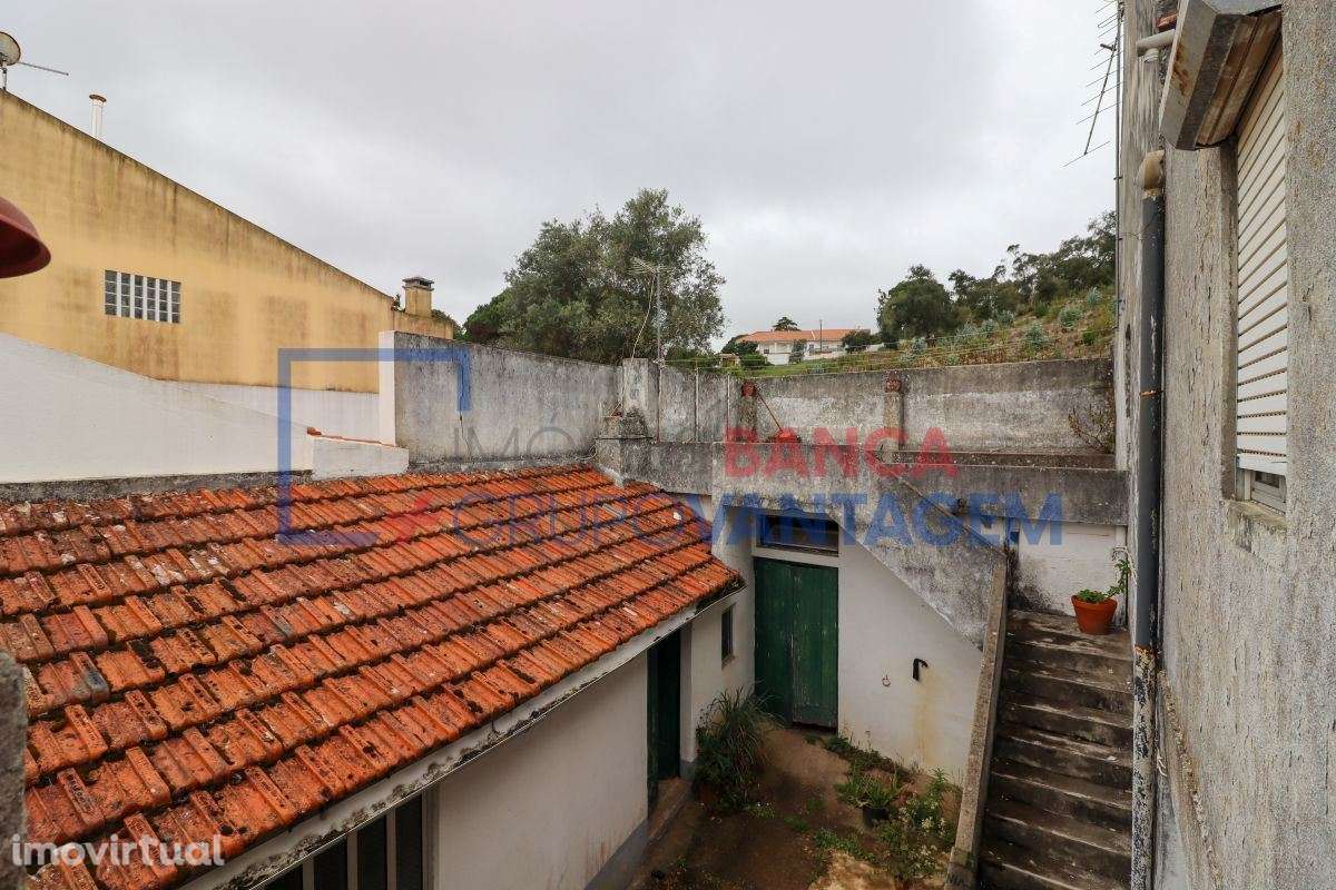 Moradia com 3 frações de utilização independente, na Malveira - Grande imagem: 4/16