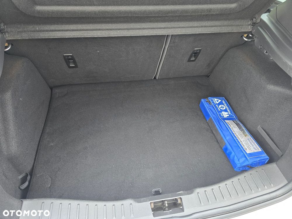Ford Focus - 32