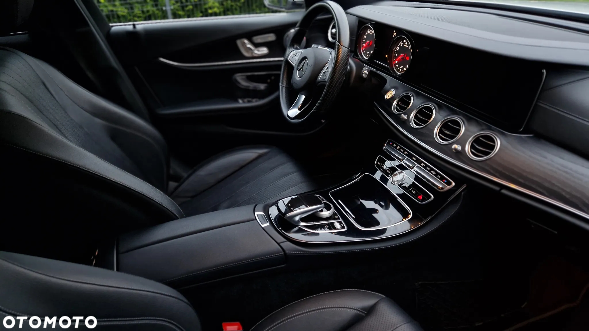 Mercedes-Benz Klasa E 300 9G-TRONIC Avantgarde - 15