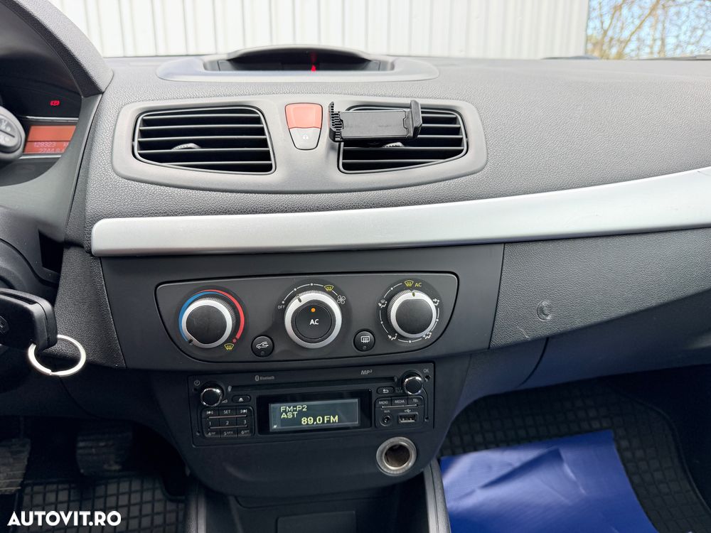 Renault Fluence - 19