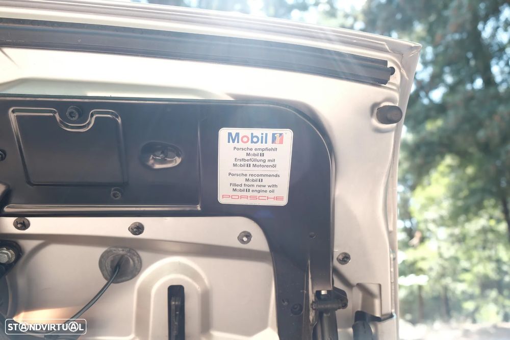 Porsche 911 (996) Carrera 4 Coupé - 34