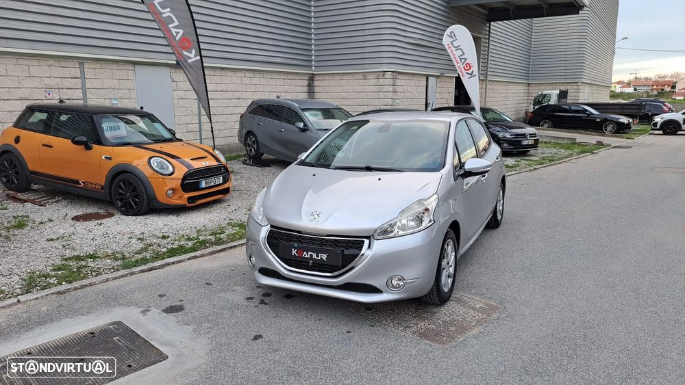 Peugeot 208 1.4 HDi Active - 1