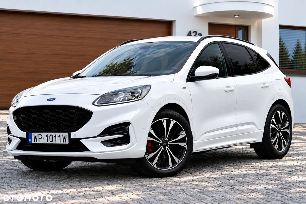 Ford Kuga 1.5 EcoBoost ST-LINE X - 3