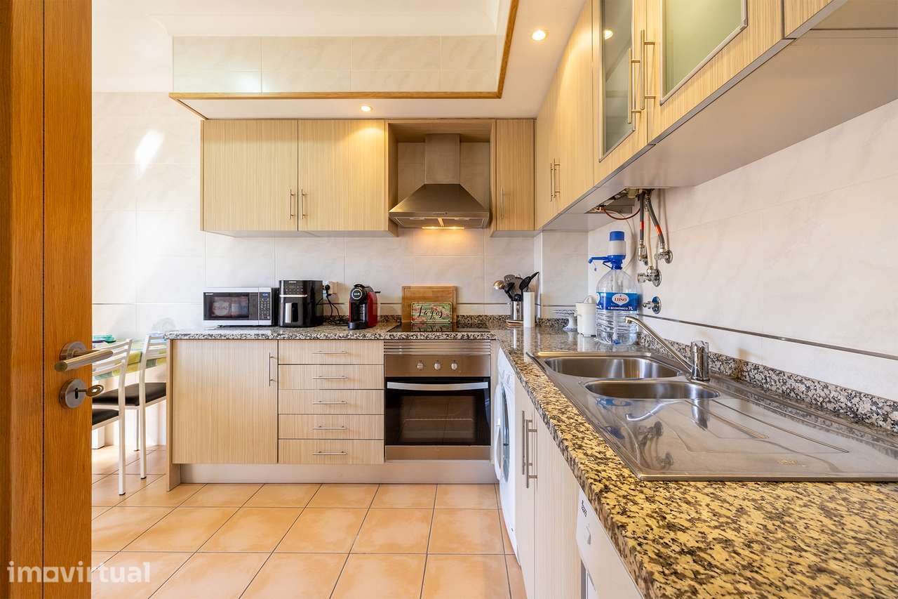APARTAMENTO T2 NO ÚLTIMO PISO EM LAGOS - Grande imagem: 5/34