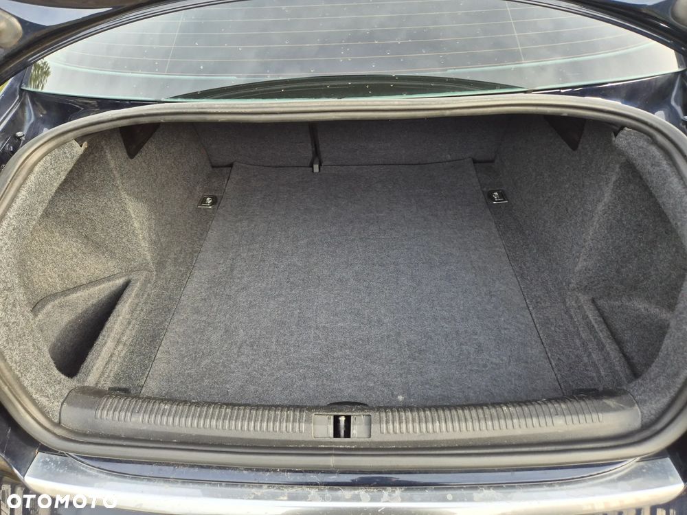 Audi A4 Limousine - 2