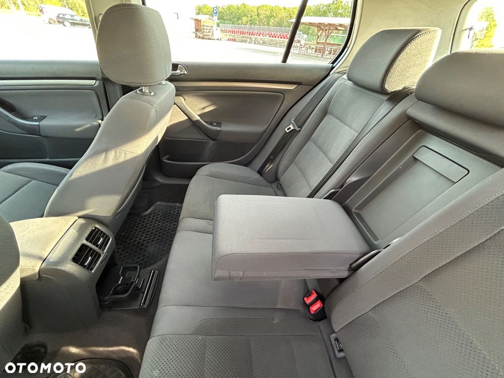 Volkswagen Golf 2.0 TDI DPF Comfortline - 9