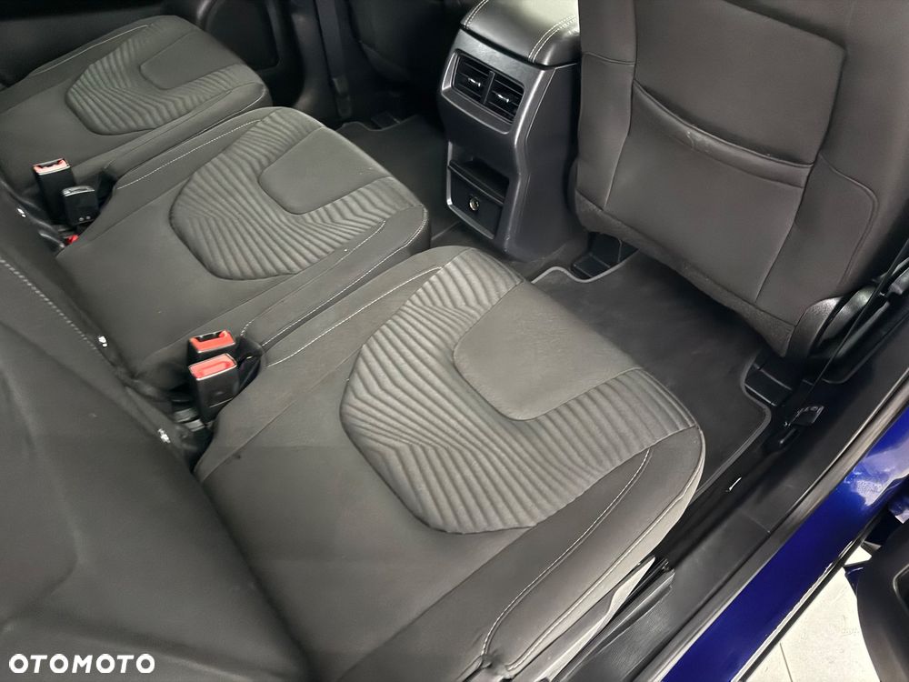 Ford S-Max - 23