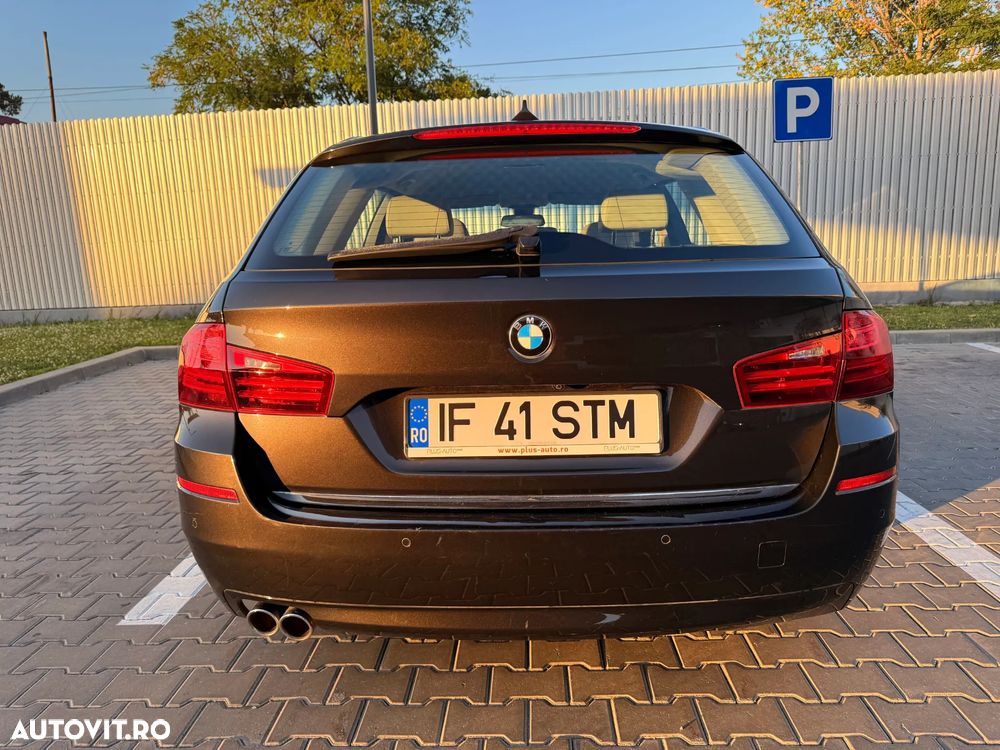 BMW Seria 5 530d xDrive Touring Aut. Luxury Line - 7