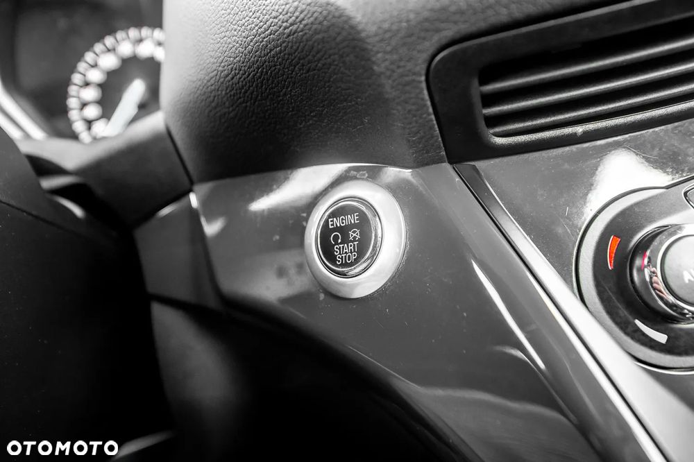 Ford Kuga 1.6 EcoBoost 4x4 Titanium - 34