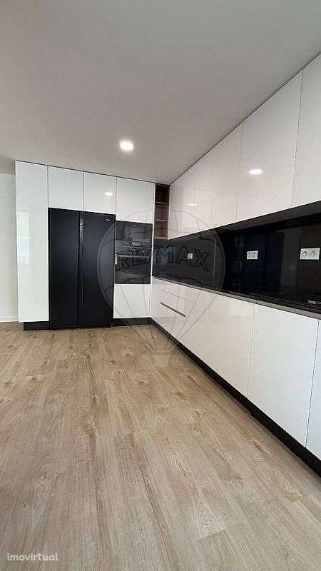 Apartamento T2 para arrendamento - Grande imagem: 2/10