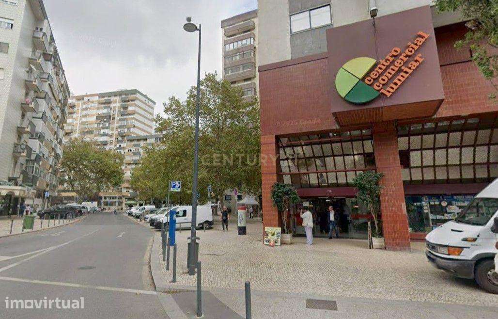 Loja no Centro Comercial do Lumiar – Excelente Oportunidade para o Seu - Grande imagem: 4/7