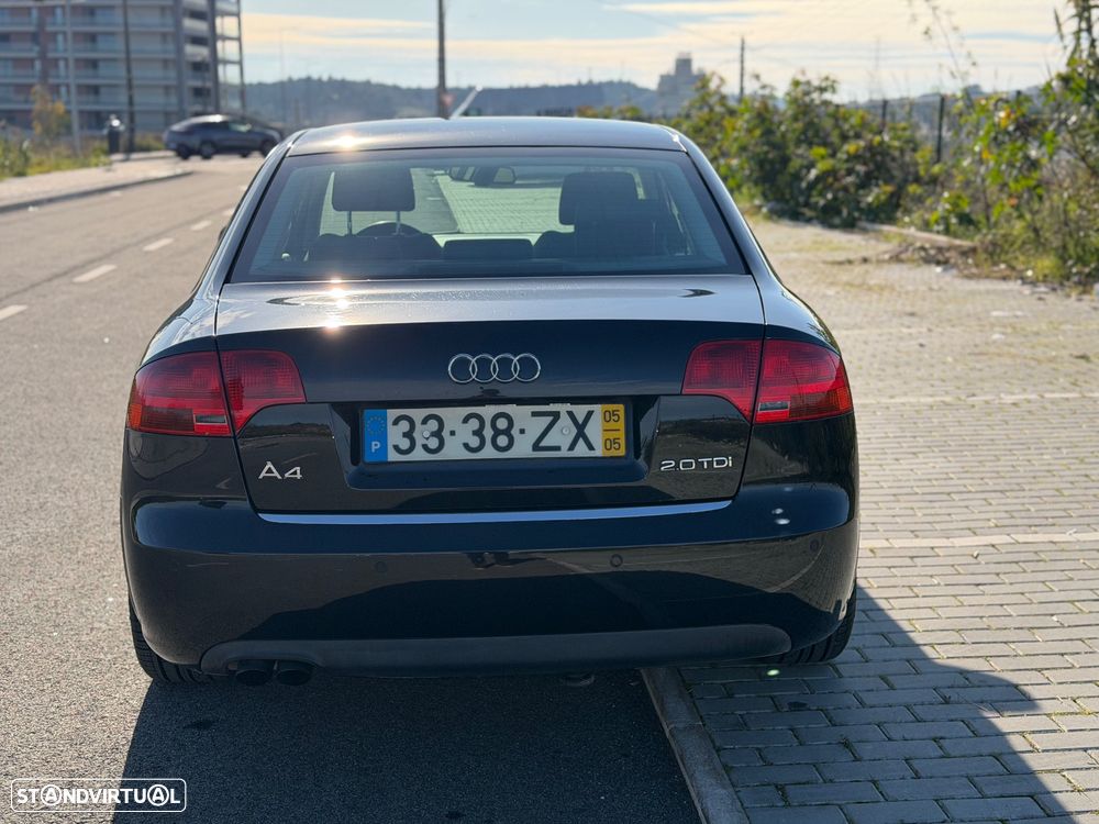 Audi A4 2.0 TDI Advance Multitronic - 4