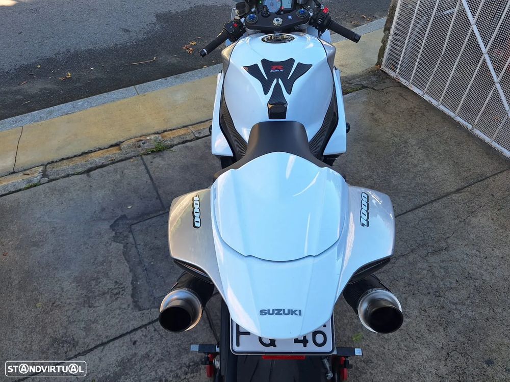 Suzuki GSX-R K8 - 20