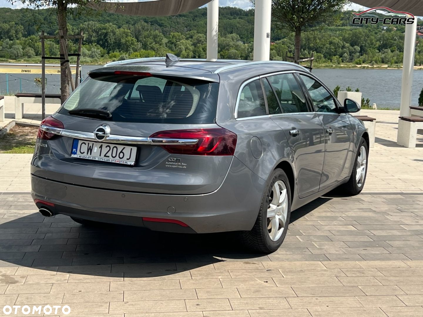 Opel Insignia - 32