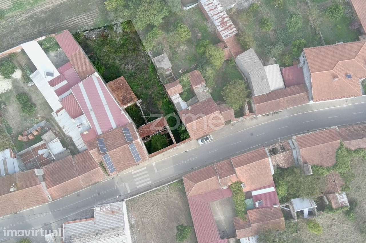 Foco em investimento ou em casa com terreno em zona tranquila - Grande imagem: 5/26