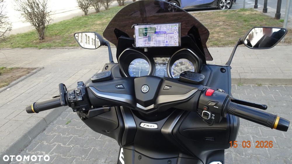 Yamaha Tmax - 9